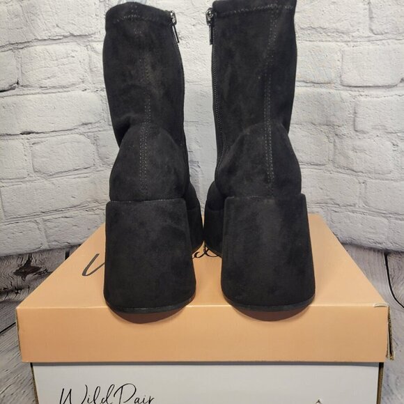 Wild Pair Women's Earlee Platform Faux Suede Zip-up Boots - Picture 5 of 8